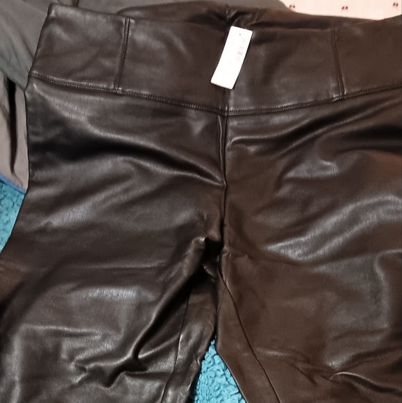 Leather leggings - Picture 1 of 2